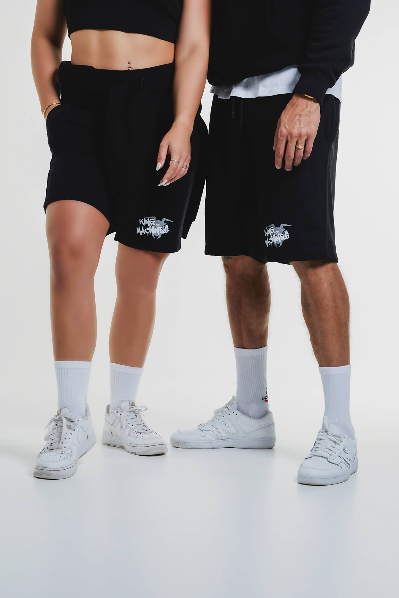 SWEAT BERMUDA „KING OF MACHINES“ - Black