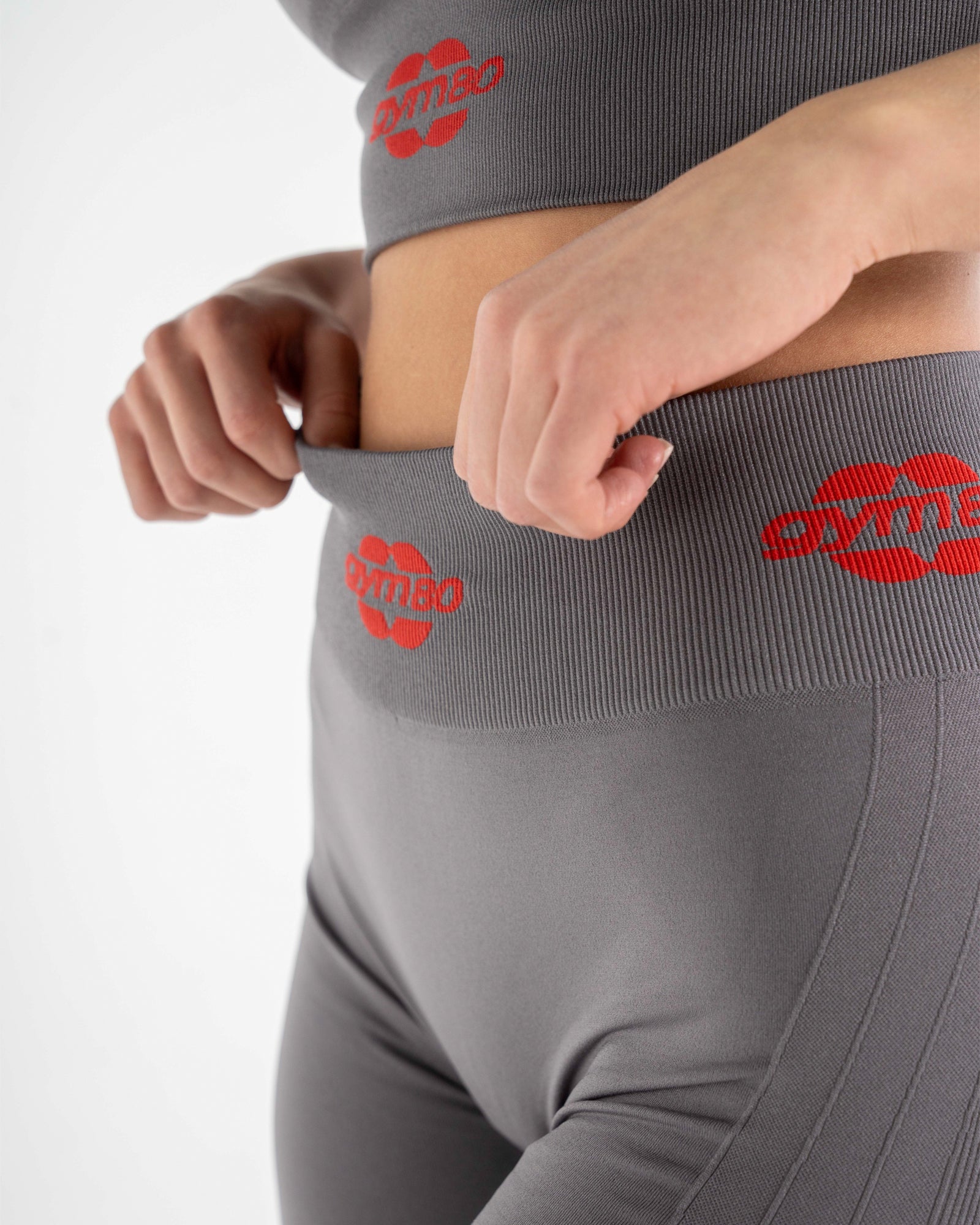 SIGNATURE SCRUNCH SHORTS - GRAPHIT