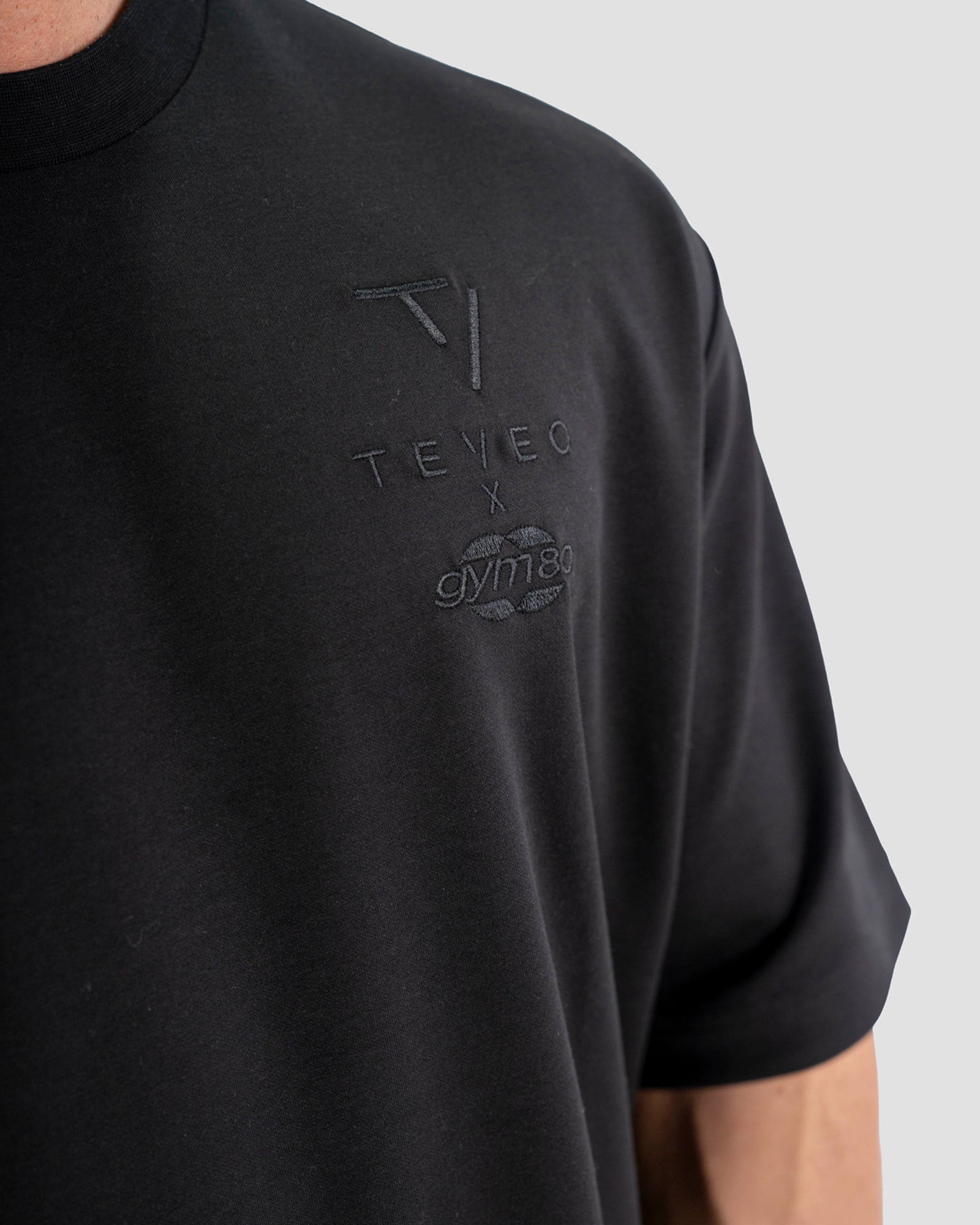 ARRIVAL SIGNATURE T-SHIRT - BLACK