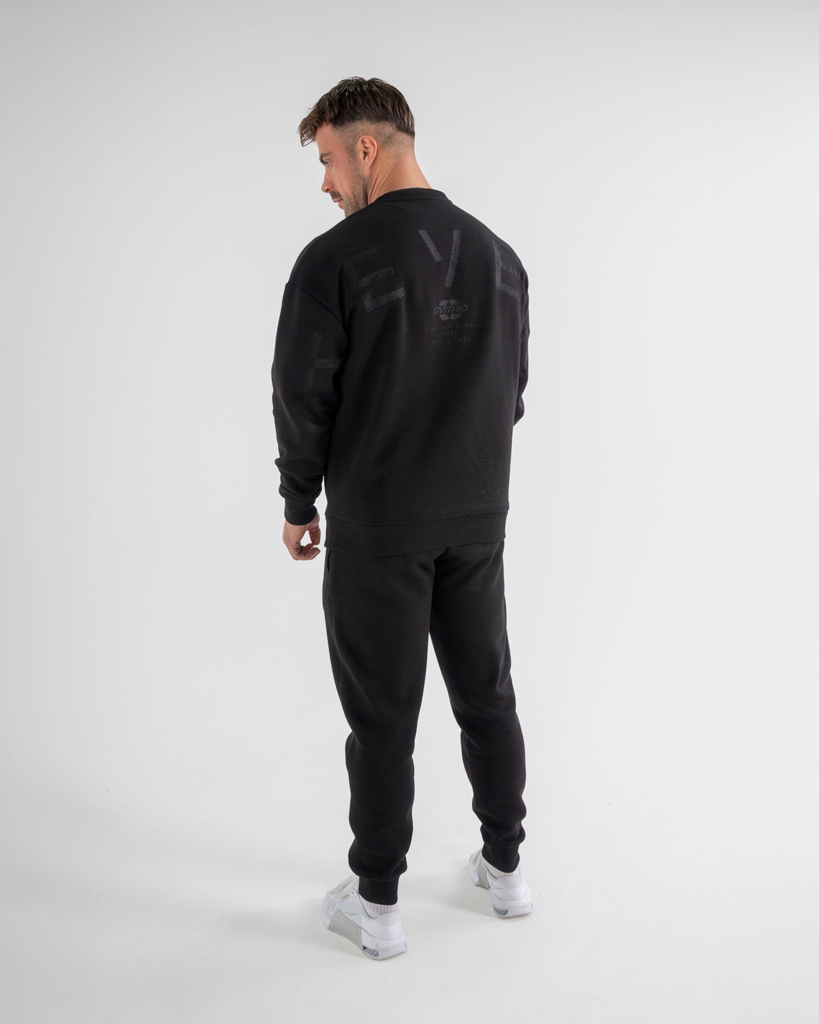 ARRIVAL SIGNATURE SWEATER - BLACK